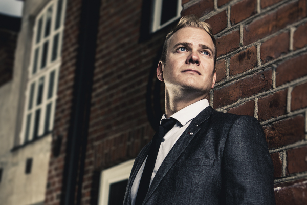Mikko Mäkeläinen, tanssit, Uittamo